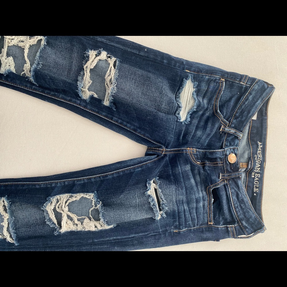 American eagle ripped jeans